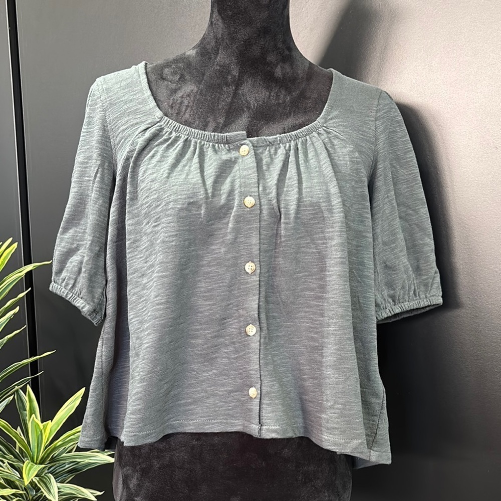 UpWest Relaxed Fit Crop,peplum back,elastic sleeve,square neck,extended back